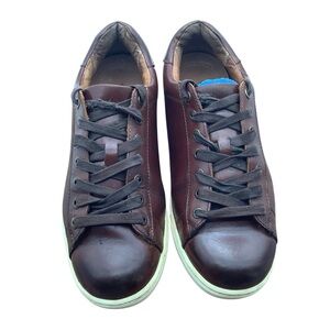 Vionic Men's Brown‎ Leather Sneakers size 8